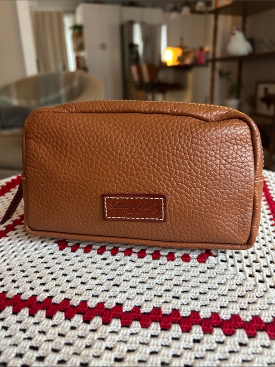 Dooney & Bourke Other - Dooney & Bourke Tan Pebble Leather Toiletry Kit